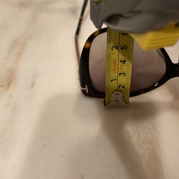 TOM FORD brand brown with gold sunglasses never worn with white TOM FORD case - Picture 9 of 11